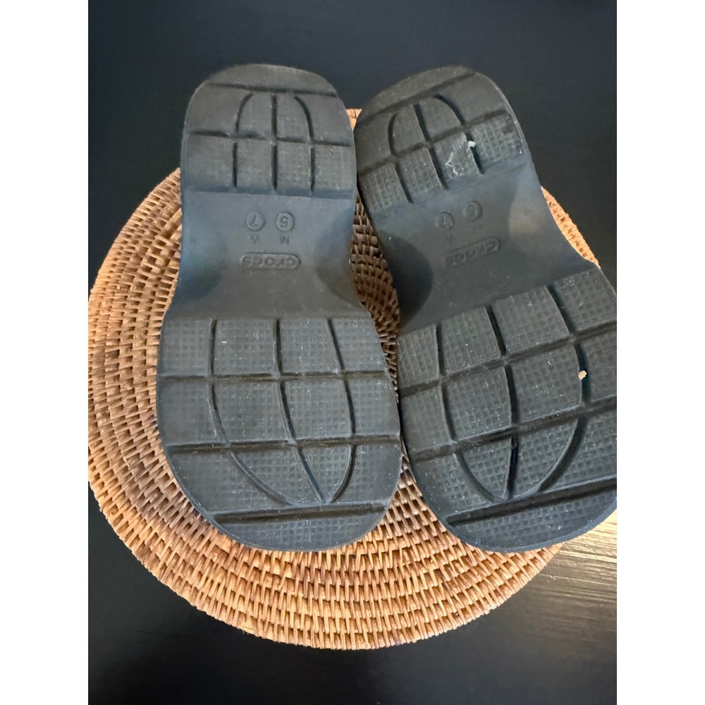 Crocs Stomp Clog Wednesday Addams Black White Platform Studded Jibbitz Charms - Picture 9 of 10